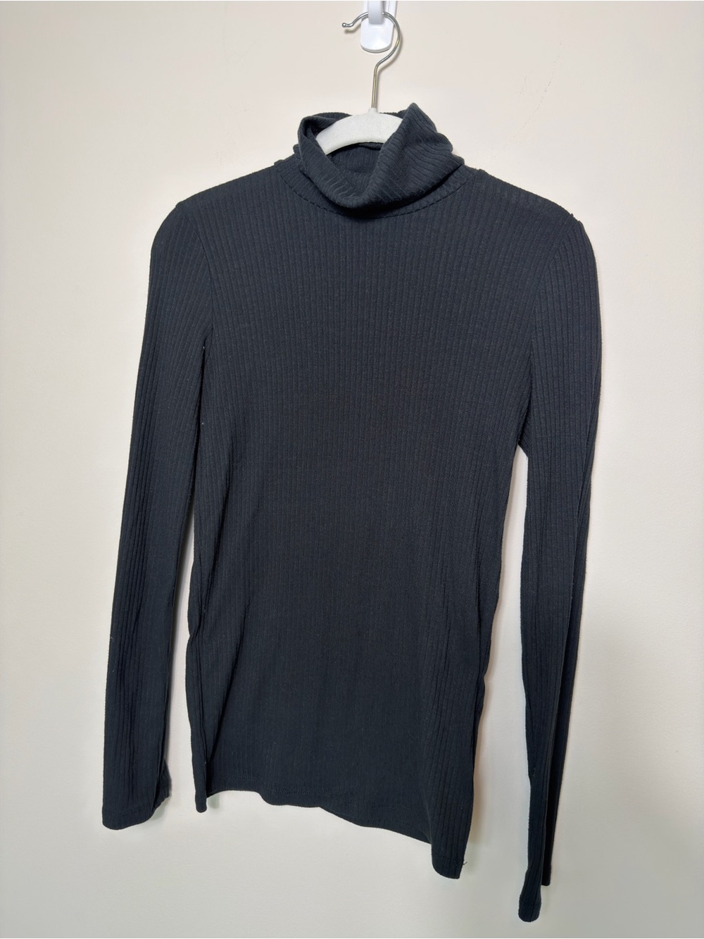 Madewell Fine Ribbed Turtleneck, black, size XS